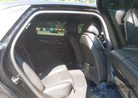 2016 Cadillac Ct6 Luxury z USA, uszkodzony, nr VIN 1G6KD5RS9GU154873